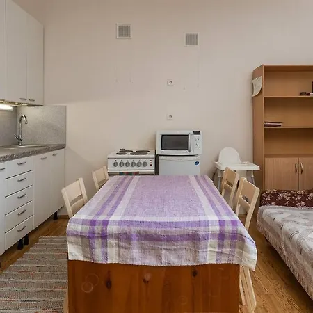 Pueha Vaimu Kuelaliskorter تالين